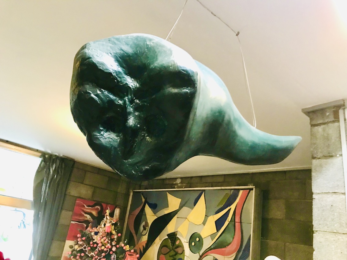 万博当時、#太陽の塔 の隣に立っていた、高さ23mの巨大彫刻 #青春の塔