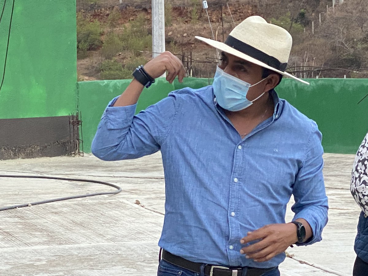 afodepoac's tweet photo. Visité Barranca Larga, acompañado por Domingo Arango López, representante de #AFODEPO en Ejutla de Crespo, para platicar con mujeres que buscan alternativas para salir adelante. https://t.co/hvDJgbaxma