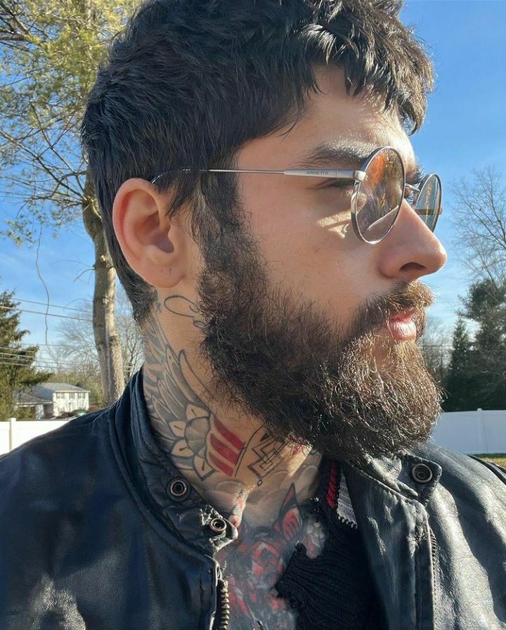 ZaynSquadBrasil's tweet photo. ZAYYYYYNNNNNN https://t.co/nhsCpEFFpD
