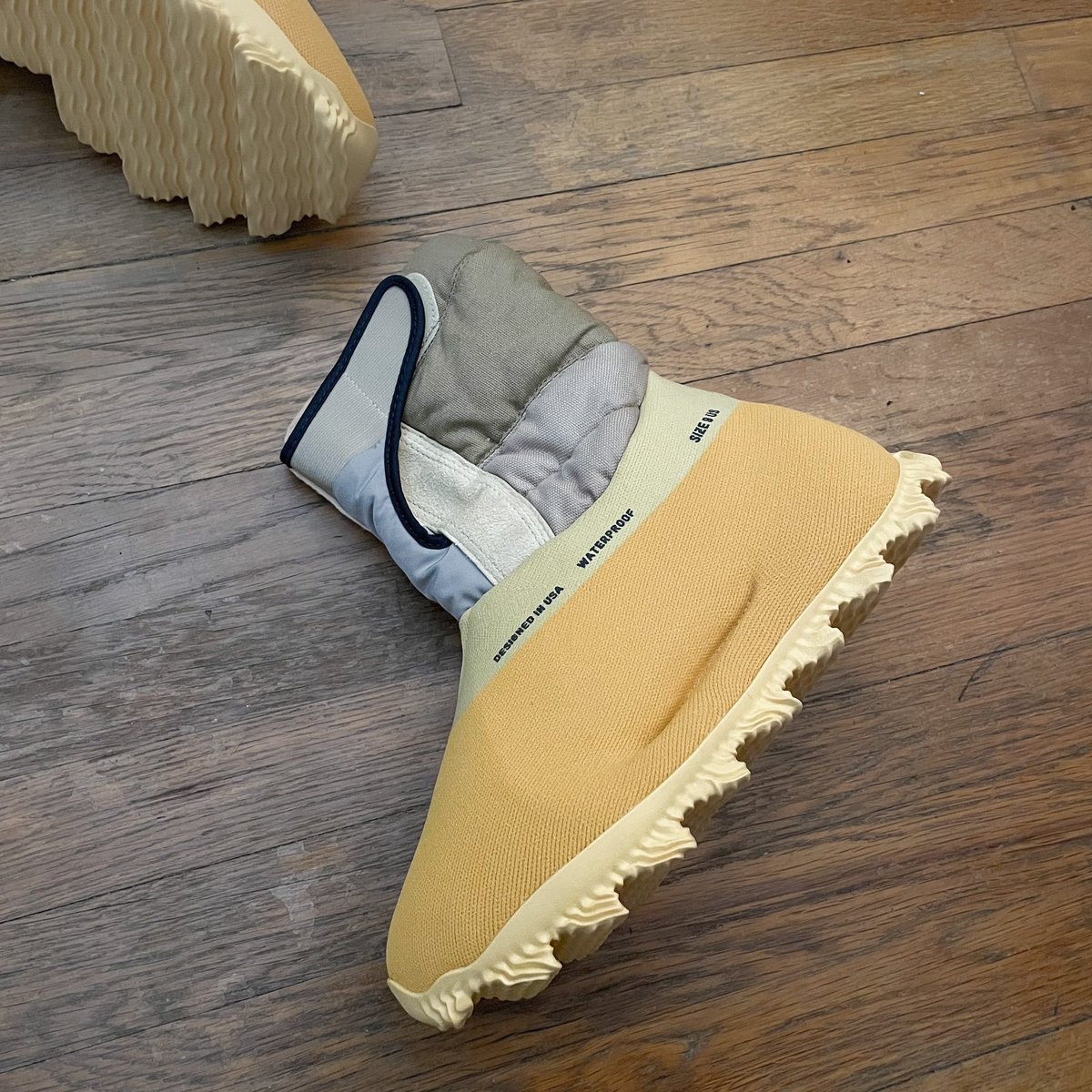 SenpaiKoala's tweet photo. 🌊 WAVEY @outfitgrid #outfitgrid 💧
•🧢 by #PalaceSkateboards
•🧥 by #PalaceSkateboards
•👕 by #CreateSupply
•👖 by #Rothco
•👟 by #Adidas #YeezyKnitRNRBoot https://t.co/p35ythBGAb