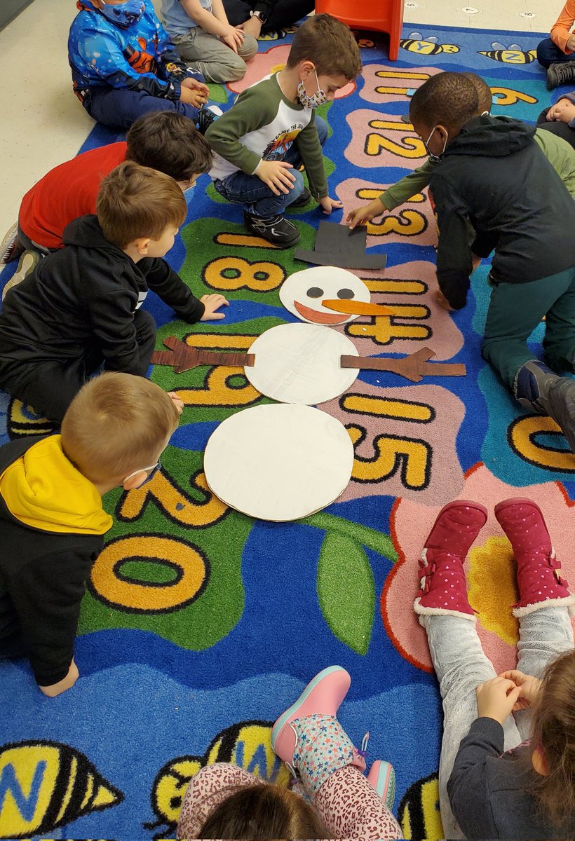 mrs_lech's tweet image. Do you want to build a snowman? #preklife #sorrickcougars #stepbystepprocess @SorrickNPD117