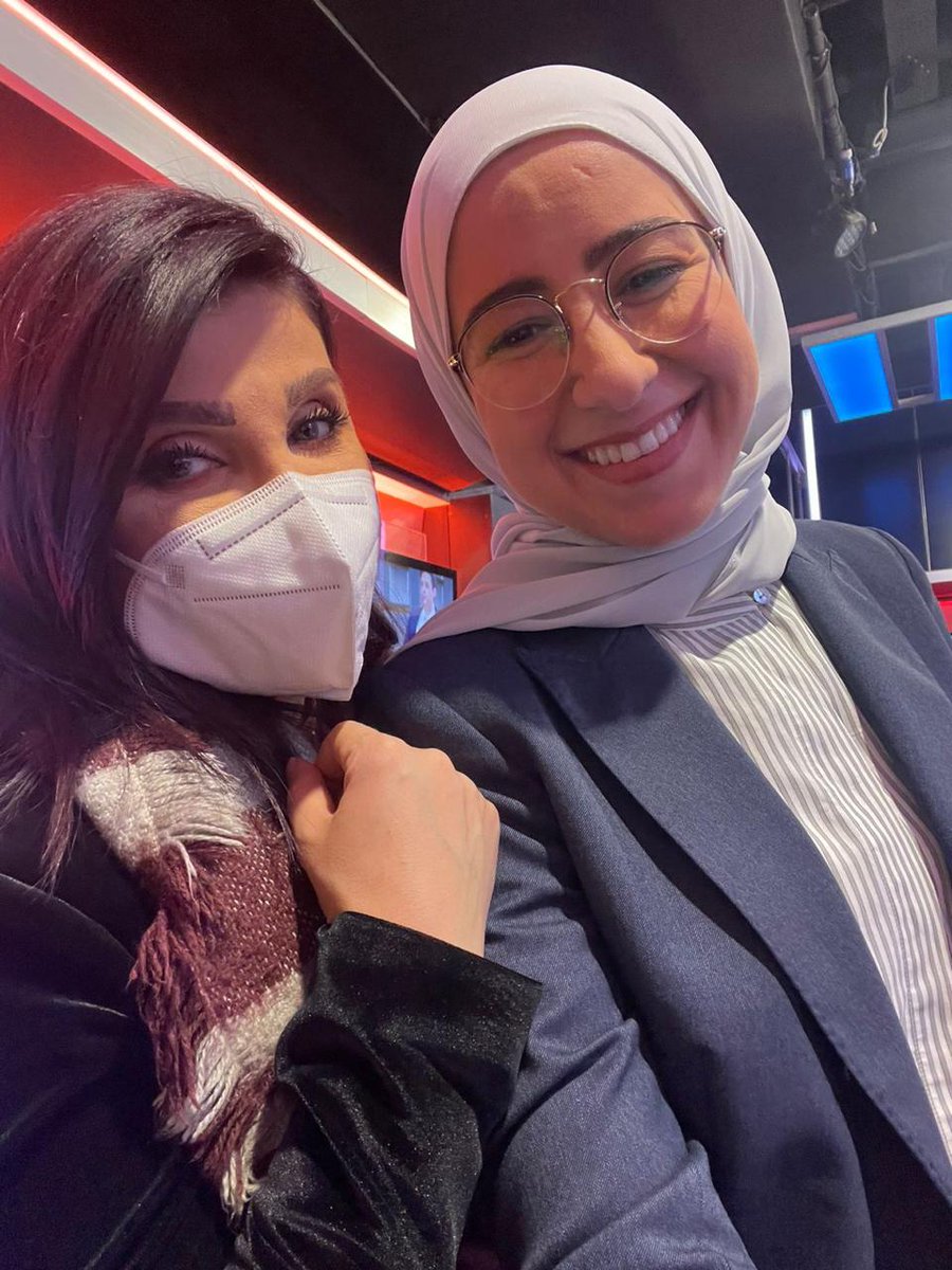 كيف بصير آخر وقت بالشغل أحلى وقت؟
لما بخلص مسائية وبلاقي الغالية <a href="/halawiBahia/">Bahia Halawi- بهية حلاوي</a> ...والله🤗
بحبك مديرة💛