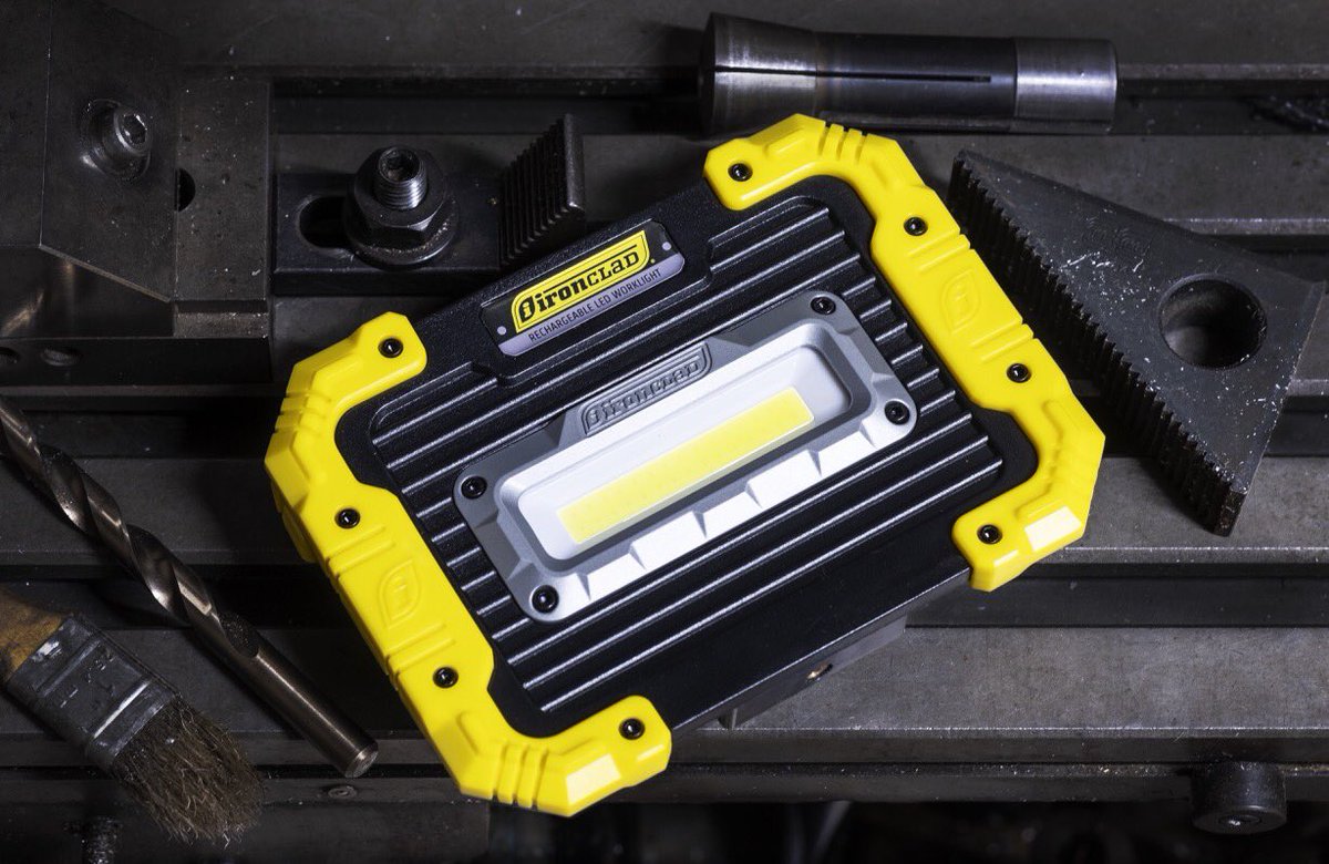 BrightonBest's tweet photo. Keep the jobsite bright! With up to 1400 lumens of light and up to 4 hours of charge. Ironclad’s worklight will help complete the task, even when day turns into night.
#rechargeable #worklight #light #rugged #flashlight #tools #shockresistant #industry #diy #construction https://t.co/Ft4Eew86OL