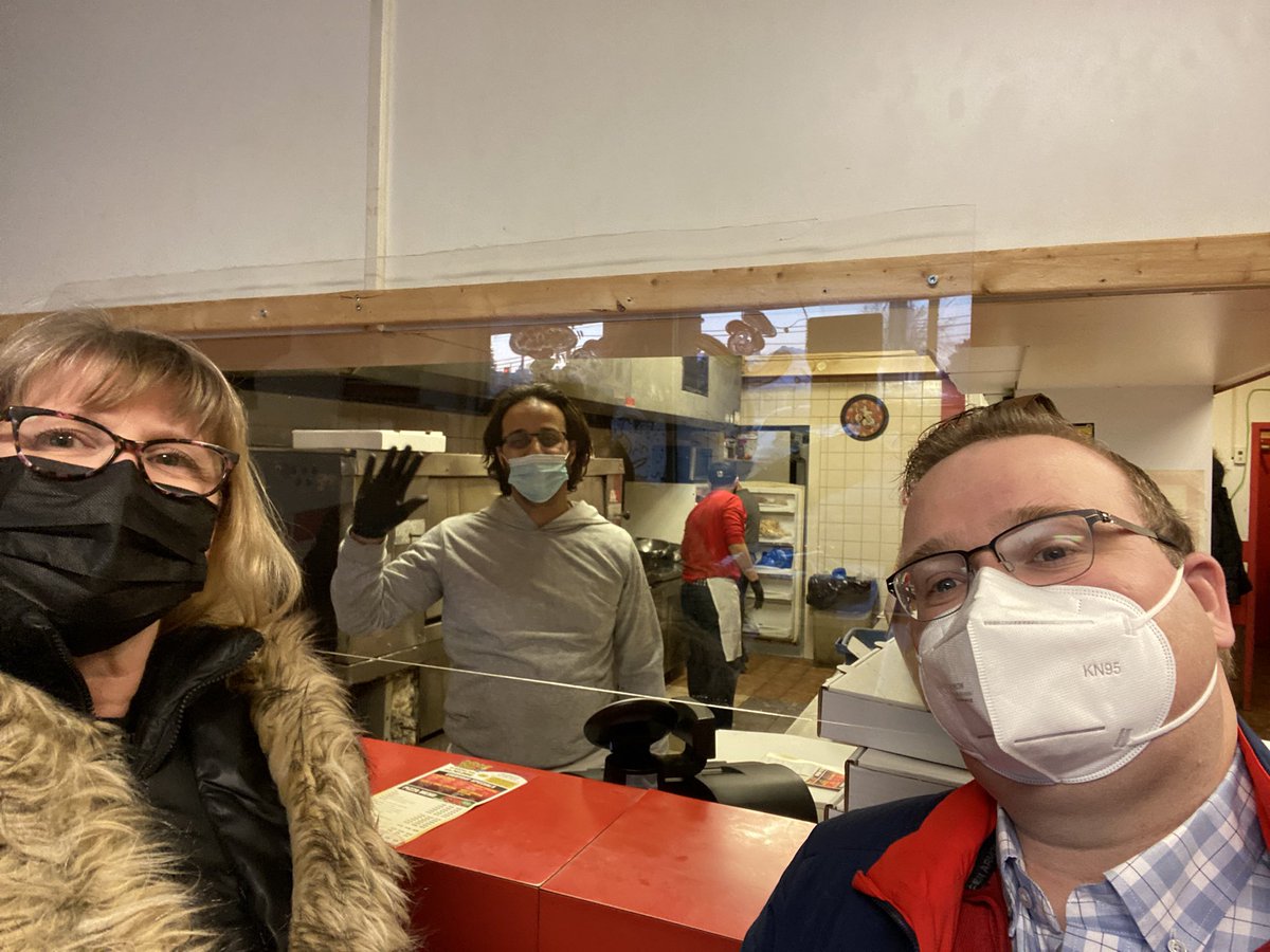 LucilleCollard's tweet photo. Thought it would be a good idea for @StephenBlais and I to go thank the team at Ogilvie Pizza for their wonderful generosity and caring for members of our community. Picked up some tasty pizza for dinner!
This is the Ontario spirit we love to see! #SupportLocal #onpoli #ottnews https://t.co/ogKi5ccYrd