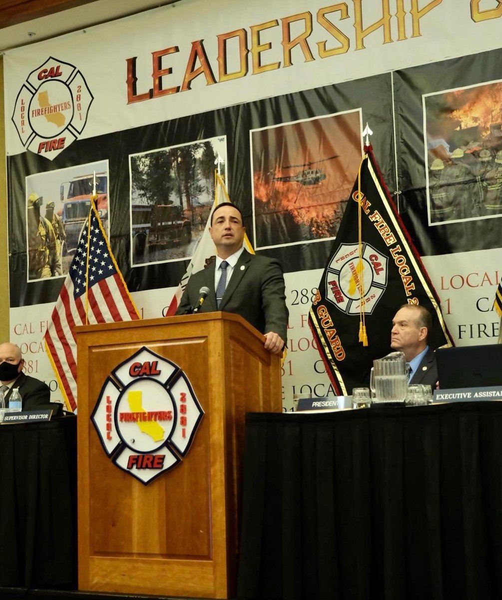 Your #team10th staff has been hard at work this week. They started the week meeting with multiple leaders in the 10th district during IAFF ALTS in Orlando. Team members then finished in California at the Cal Fire convention, with DVP Gilman making a speech. #NoLocalLeftBehind