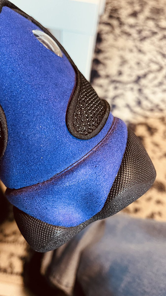 Days_of_Tech's tweet image. This is what I received from the #snkrs app @Nike @nikeshop @Jumpman23 today. Super quality y’all putting out over there. Worth the $200 #snkrsapp #sneakerhead #nike #jordans #courtpurple #jordan13 #jordan13retro #jordanretro #kotd #junk