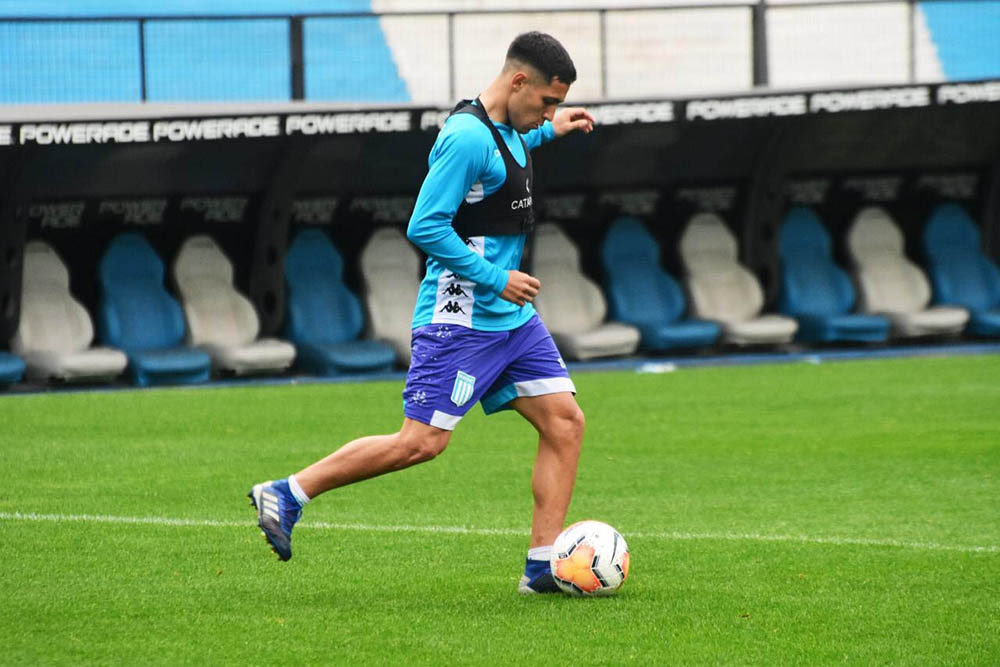 RacingClubconCM's tweet photo. Matías Núñez, mediocampista central y capitán de la reserva, fue cedido por un año, sin cargo y sin opción de compra, a Agropecuario. ¡Exitos! https://t.co/omf03wZBtC