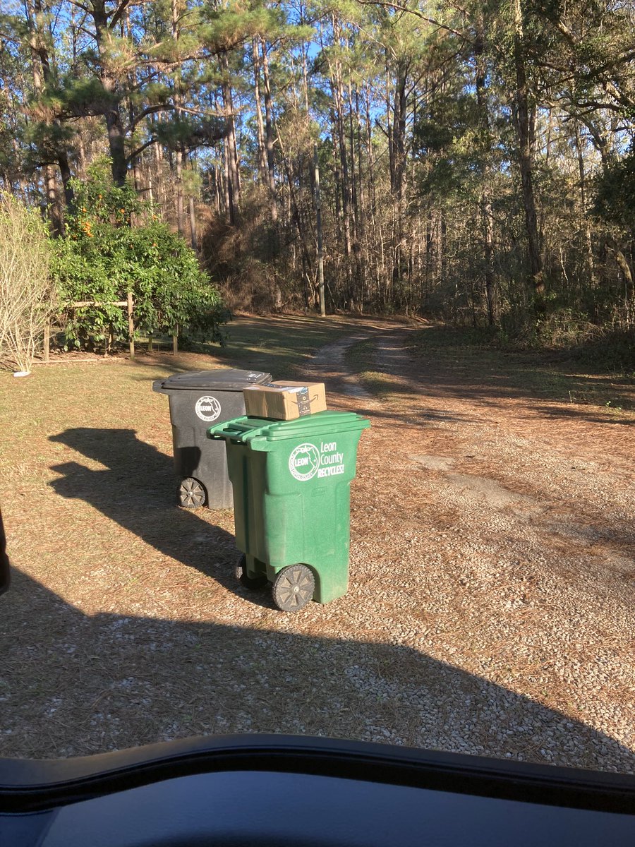 daneo28's tweet photo. Late Post: Just another Tuesday (1/11/2022) here in 32309. If I had not witnessed it, I would not believe that @USPS actually delivered a package by putting it on a trash can on trash pick up day. #ClassyUSPS https://t.co/NFWa4phQtB