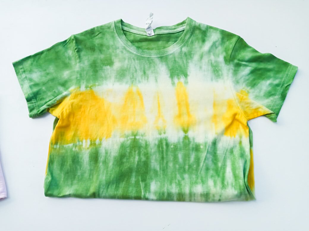 RoyalQueenare's tweet photo. I make and sell tie-dye clothes,  bonnets and scrunchies @W7Fashion https://t.co/VvOVXE2Cjt