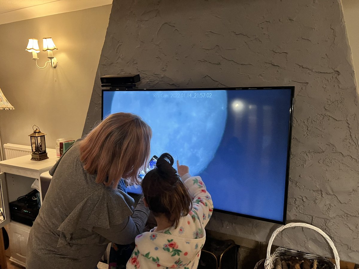 BenGWeeks's tweet photo. Great 3D printing project thanks @Mark_Wrigley_ (we just sent the telescope outdoors!). https://t.co/VtDZVAin5Y