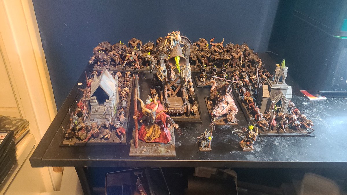 Xeelee1's tweet photo. Army finished for the weekend, it's traditional to leave it till last minute 😅 https://t.co/ZhuaVkQtAv