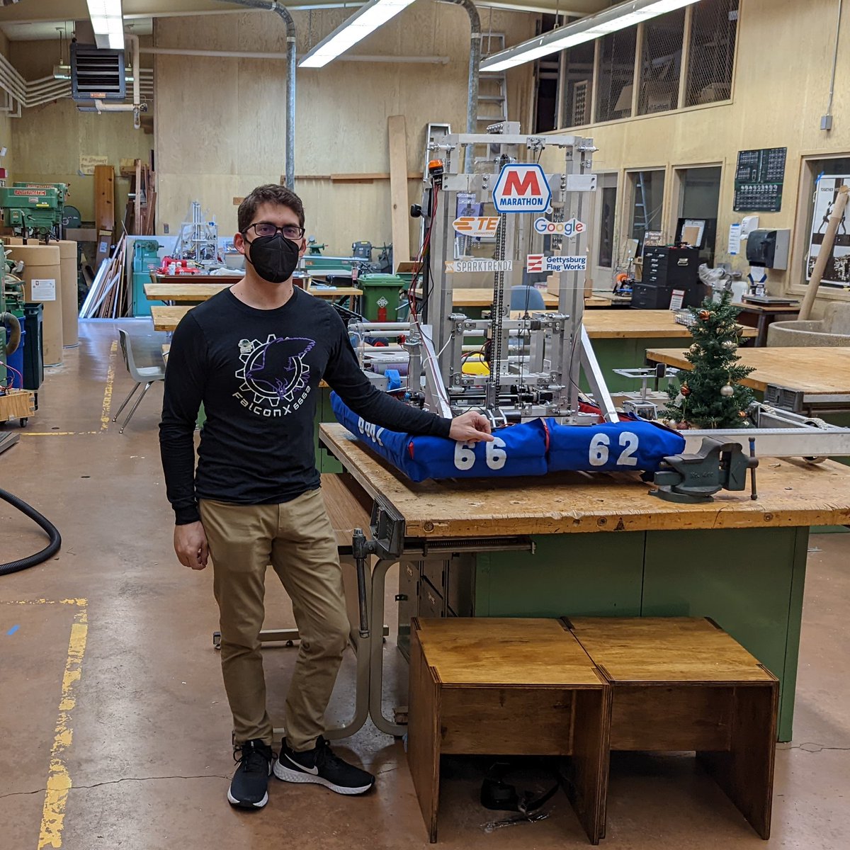 And we're off! At long last the #FRC robotics build season is underway. <a href="/FalconXRobotics/">FalconX Robotics</a> is so excited to start Rapid Recharge game and brainstorm/collaborate with our fellow <a href="/MtDiabloUSD/">MDUSD</a> teams from @YgnacioValley and <a href="/concord_high/">Concord High School</a>