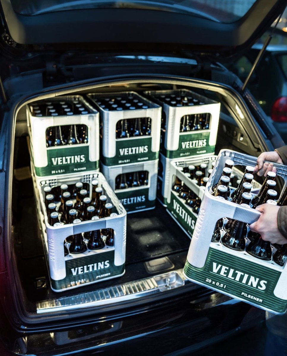 Who else is packed and ready for the weekend to begin? 📷 courtesy of <a href="/Veltins/">VELTINS</a>   #ImportedBeer #Veltins #Weekend #Beer
