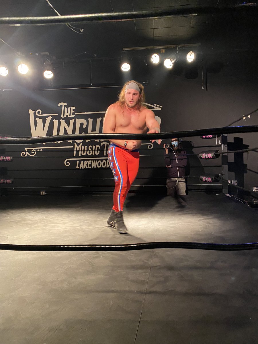 mrs25159's tweet photo. @Johnny_Decent @aiwrestling #AIWEther #AIW #johnnypatch https://t.co/jrQo5uuERh