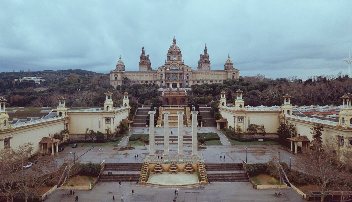 CarranzaArtist's tweet photo. Palacio de Montjuic en Barcelona 🚁
#NFTCommmunity #NFT #NFTartist https://t.co/KiMCm3uFBj
