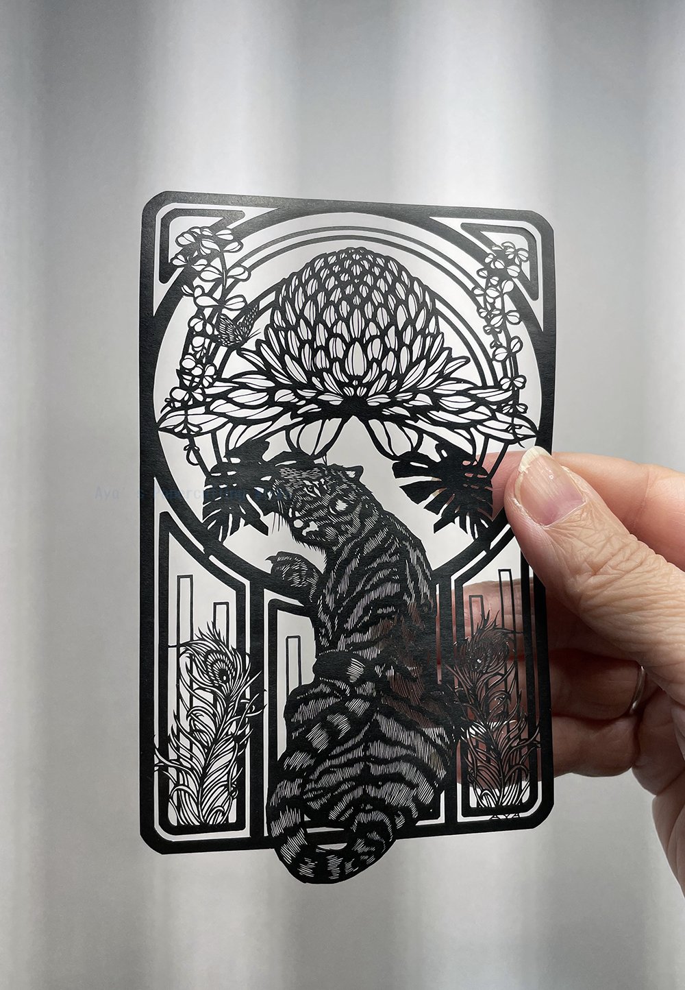 Aya 切り絵作家 Yue Mao Twitter