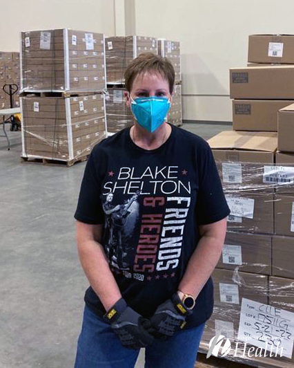 WADeptHealth's tweet photo. Hurray! A shipment of new COVID-19 tests arrived today in Olympia and DOH staff jumped into action - and vans - to get them delivered to schools across Washington. #COVID19 #COVID #supportpublichealth https://t.co/xAqJ26Uz6t