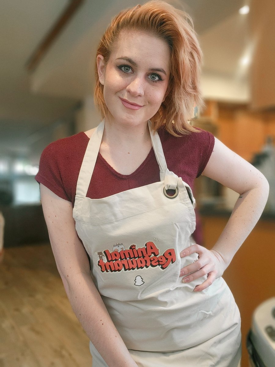 negaoryx's tweet photo. this Animal Restaurant x @Snapchat collab has me feeling like the cutest lil chef (look at the bento box they sent, oww my heart!!)🥺
it's my favorite mobile game and it's free to play, so check it out on #SnapGames! 🍳 #ad https://t.co/eM7ptLghtK
