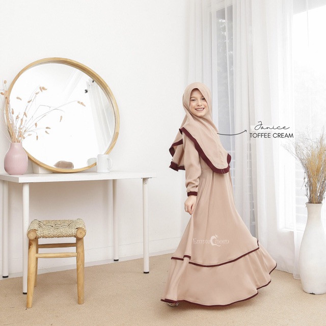 Cek EmmaQueen - Set Dress Muslim Anak Janice dengan harga Rp275.600. Dapatkan di Shopee sekarang! shp.ee/2d9fxc9