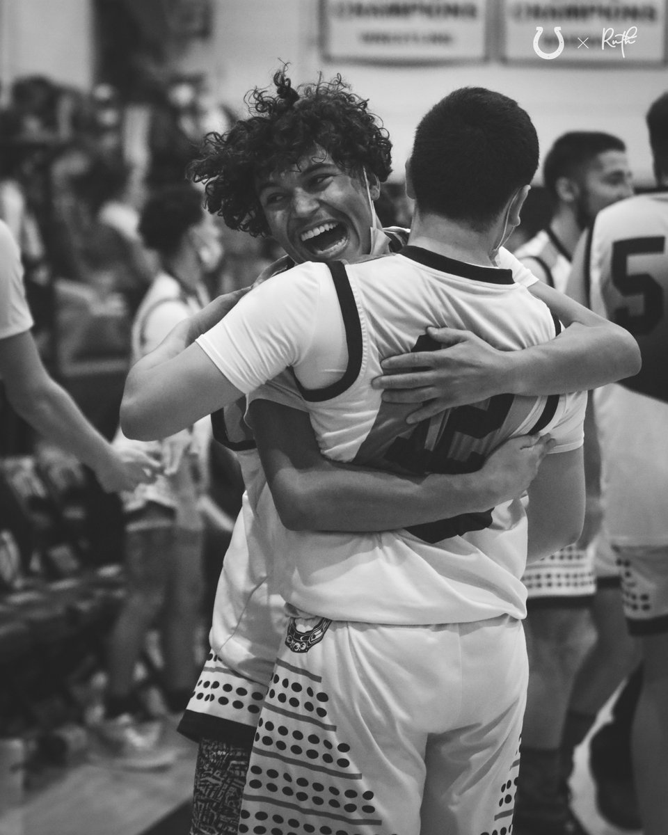 𝙃𝙤𝙡𝙙 𝙪𝙥—𝙥𝙤𝙨𝙚.

Slide through some of our favorite  shots from last week as we prepare for The Classical Academy tomorrow on Hollywood Drive.

#GreaterThan | #COLTure | #COPreps 

<a href="/tarranceaustin5/">tarranceaustin5</a> | <a href="/mauriceaustin24/">Maurice Austin</a> | <a href="/RayjAragon1/">Ray j Aragon</a> | <a href="/DezmonGregory/">DF23💕</a> | <a href="/kalebortiz10/">Kaleb Ortiz</a>