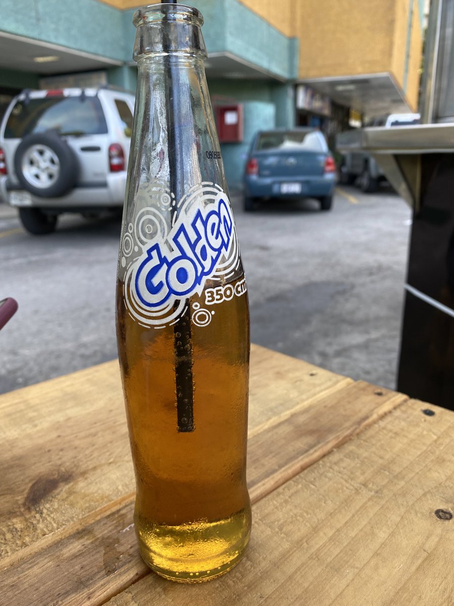 tomgodoye's tweet photo. Claro que estoy feliz porque pagué con Reserve los súper perros gourmet de ⁦@dogorditos⁩ , pero cuando vi que tenían manzanita ¡FLIPEEEEE! https://t.co/njYfzp3afj
