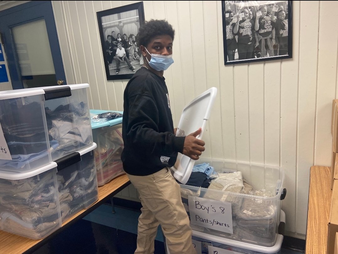 Shout out to our friends at Salesianum for supporting our scholars.
#JFactor #WeAreRedClay
<a href="/ShortlidgeAP/">Diane M</a> <a href="/DesireeFaison/">daisey</a> <a href="/RedClaySchools/">Red Clay Consolidated School District</a>