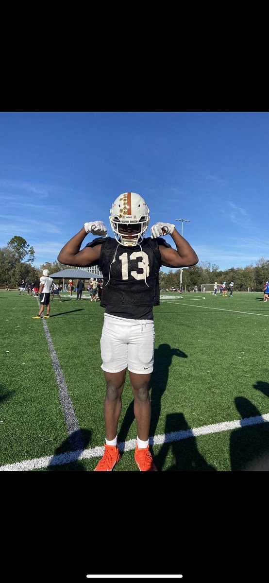 wiseismarcus's tweet photo. @Kickslide @coachPJGibbs @DfwSho  @WTWLonghorns @AllAmericaBowl  @DefnseUnivrsity @eddiejshin  
PREP IS OVER , GAME DAY TMRW https://t.co/4cFyqUF1Uq