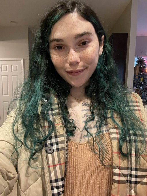 Happy Thursday! What&rsquo;s your favorite day of the week? 😜💕 https://t.co/gHK4JNKHCs<a href="/tag/newprofilepic"class="tags"><span>#newprofilepic</span></a>