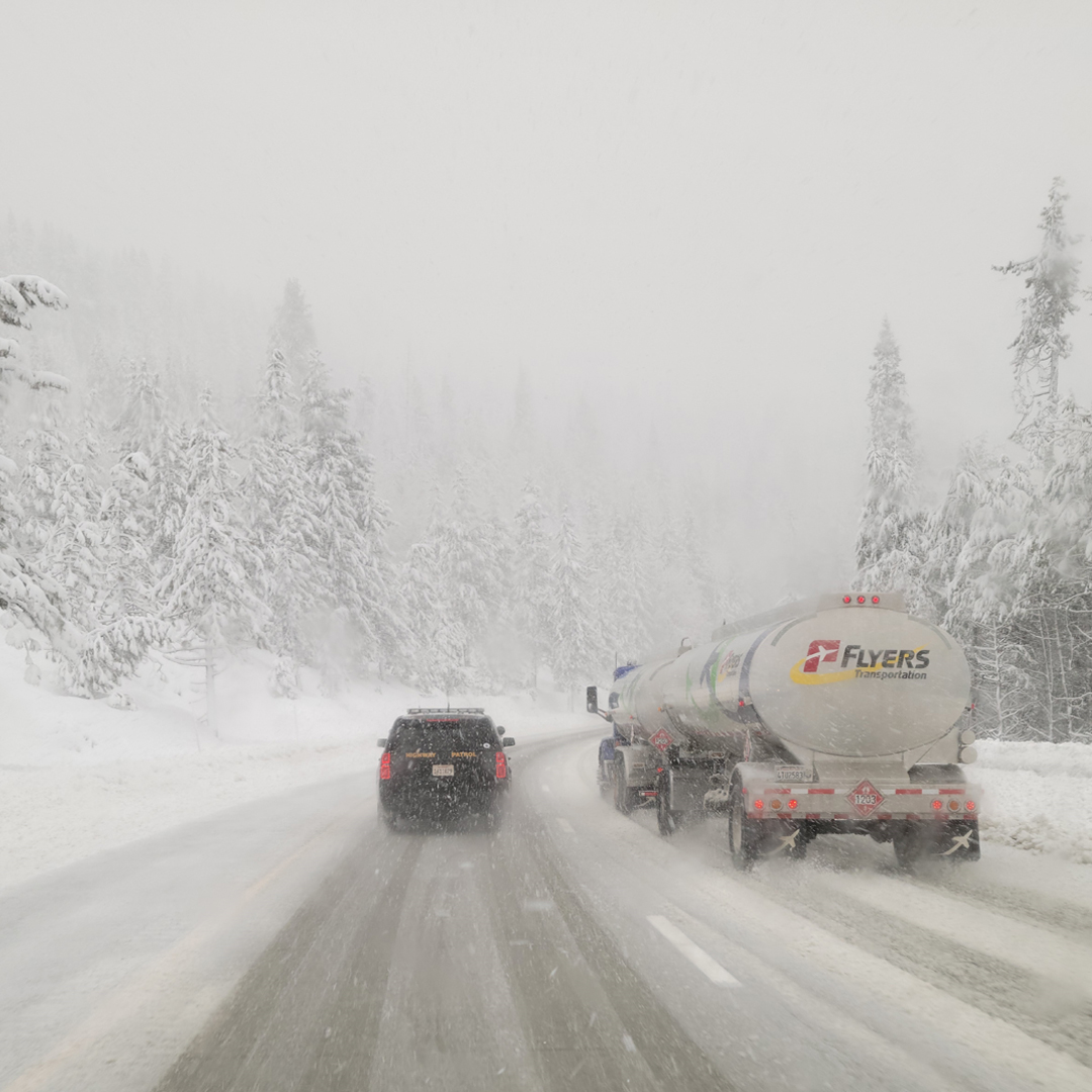FlyersEnergy's tweet image. Drive safe this weekend! Here is a shot captured by a @FlyersEnergy team member of a bobtail side by side with a Highway Patrol vehicle on Interstate 80.

#WinterWeather #SafeDriving #FlyersEnergy #WeekendPost