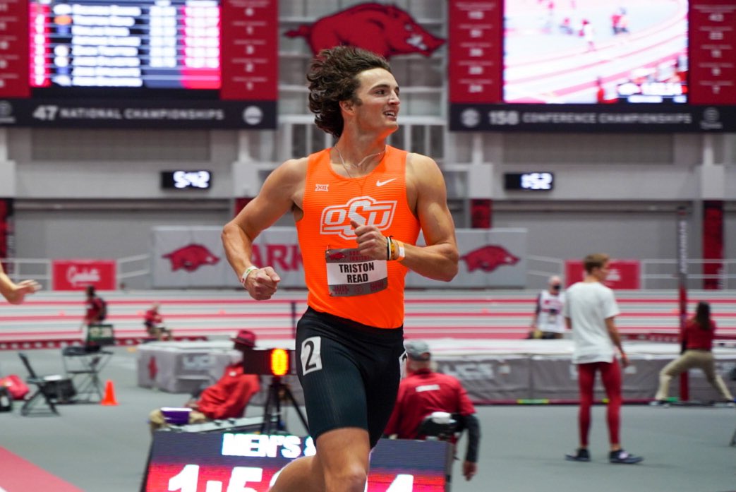 run4okstate's tweet photo. Photo finish 📸

@tristontread finishes with a 1:52.34 in the Men’s 800m, which is a new personal best. 🤩

#GoPokes | #run4okstate https://t.co/u9SHWMXG2r
