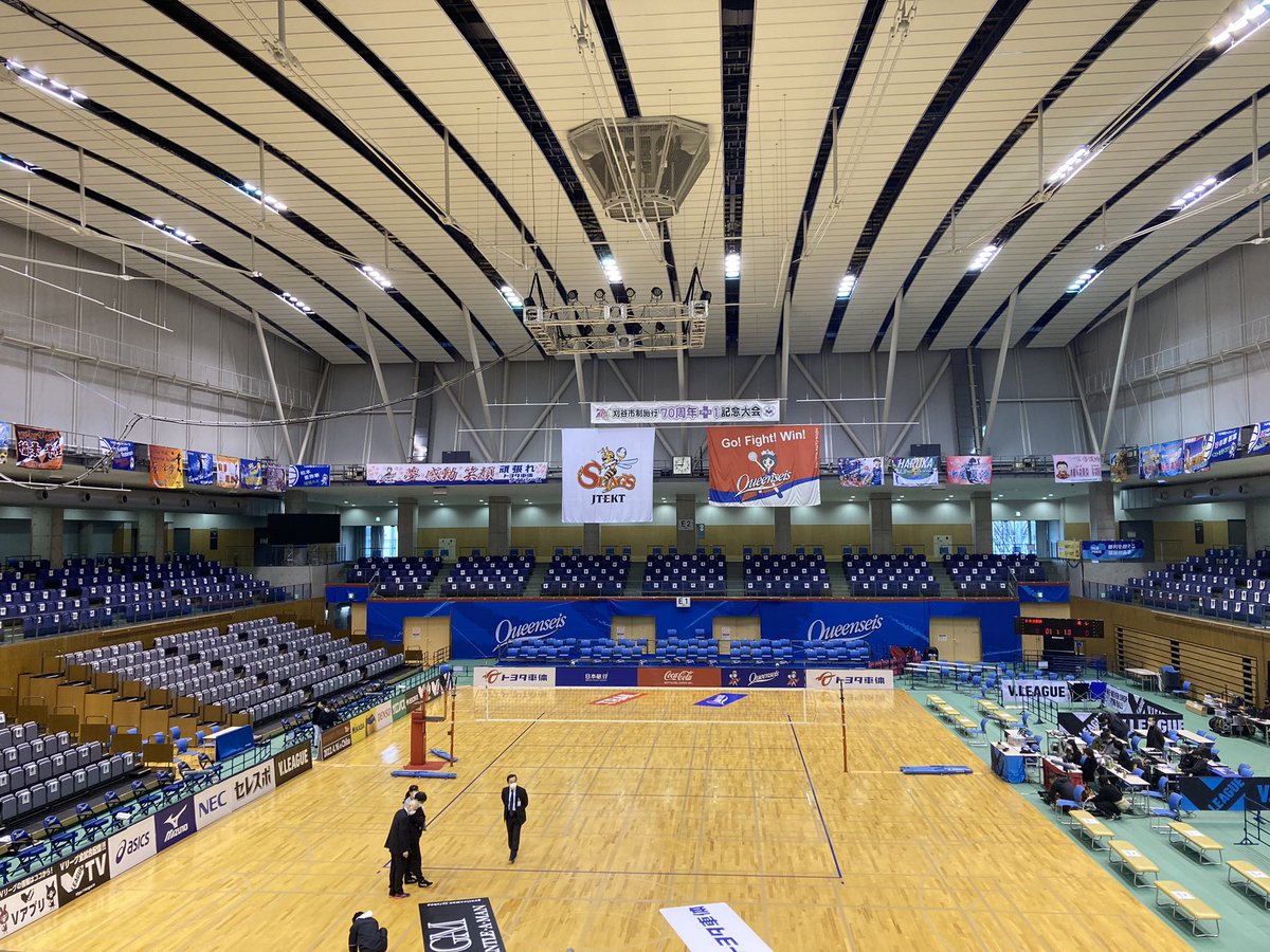 gaora_volley's tweet photo. 本日は男女2試合🏐🏐
��ィングアリーナ刈谷から生中継‼︎

#トヨタ車体クインシーズ は
今季初勝利を目指します🔥🔥

#ジェイテクト は
2位の #東レ を迎え撃ちます✊✊

【女子】ひる0時から
#トヨタ車体 vs #東レ

【男子】午後6時から
#ジェイテクト vs #東レ

お見逃しなく👀
#GAORA #Vリーグ https://t.co/Pdg4DwhxV0