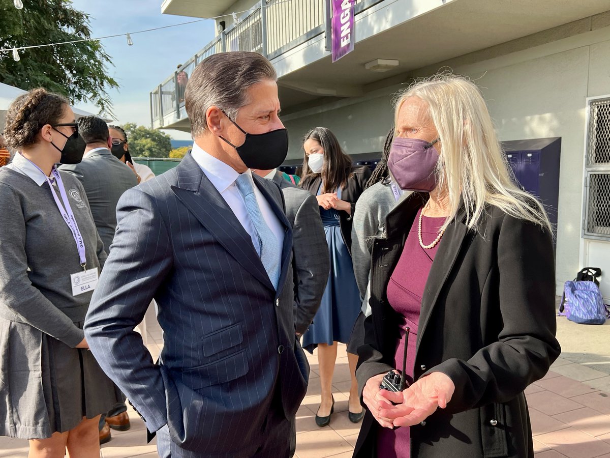 Incoming Superintendent Alberto M. Carvalho @MiamiSup made his last stop of the day at <a href="/GALAcademy/">Girls Academic Leadership Academy</a> and #LosAngelesHigh with <a href="/Kelly4LASchools/">Kelly Gonez, LAUSD</a>, <a href="/suptlaschools/">Interim Superintendent Megan K. Reilly</a>, #BoardDistrict1, @LAUSD_LDWest, @lamidcitycos and #AALA.