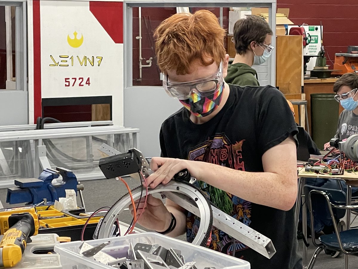 2022 Build Season has begun: Rapid React is under way!