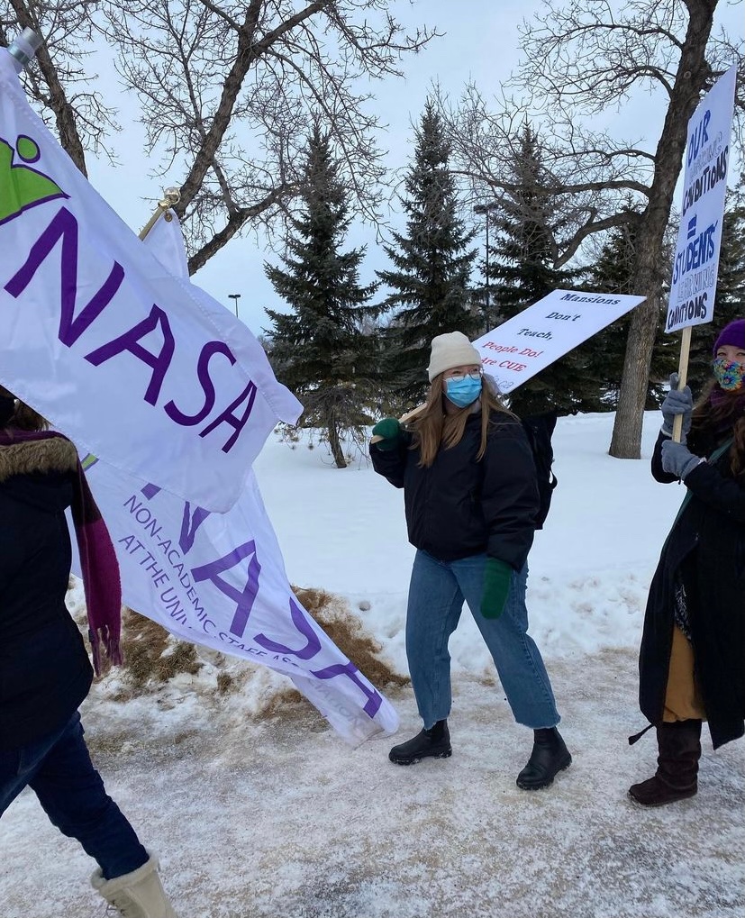 Back on the line with <a href="/CUEfacultyassoc/">Concordia University Of Edmonton Faculty Assoc</a> this afternoon!! 

We won’t rest until a fair contract is reached 💪 

#CUEstrike
