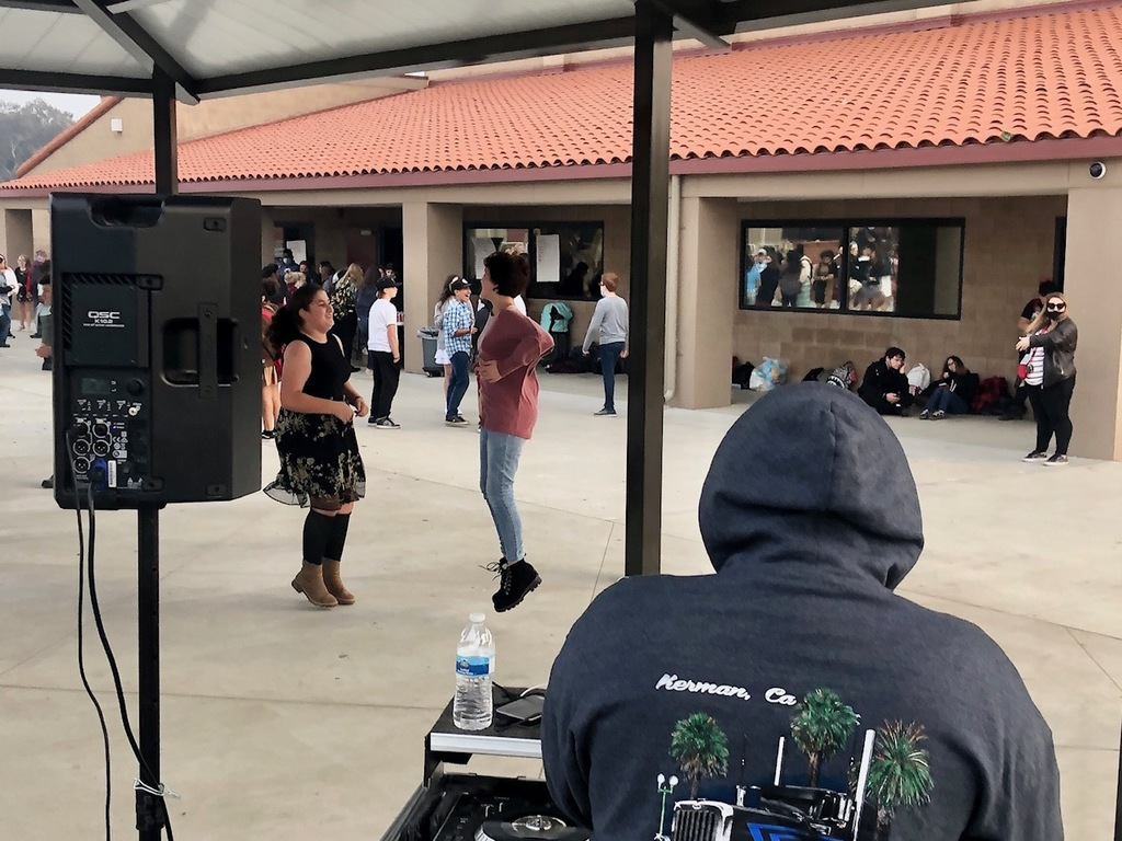 StandardWarrior's tweet photo. The first dance of the year is going full force at SMS. Parents/Guardians please pick up your child by 5pm by the gym parking lot. https://t.co/xJZnGV0geX