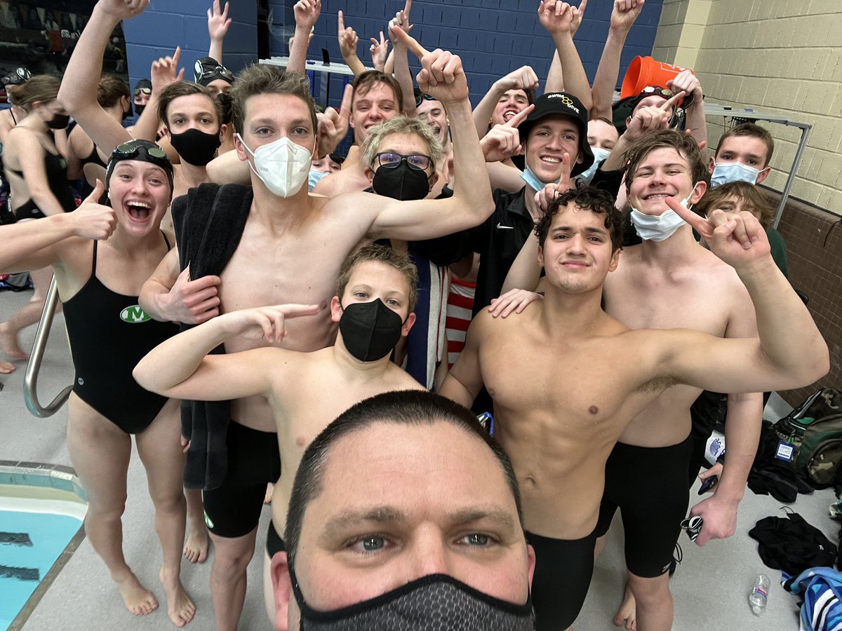 KaufmannMr's tweet photo. Haven’t been back at this pool in 22years…..I am with a different team swimming a different team BUT the same SAME RESULT!!! #WeBEES #GOmountGo #cleareyes #fullheart #cantlose @medinaathletics @MedinaBoosters @purpleraiders @ElisaTedona @UMU_SwimandDive @BeesSwimming https://t.co/QbXkNeEuhs