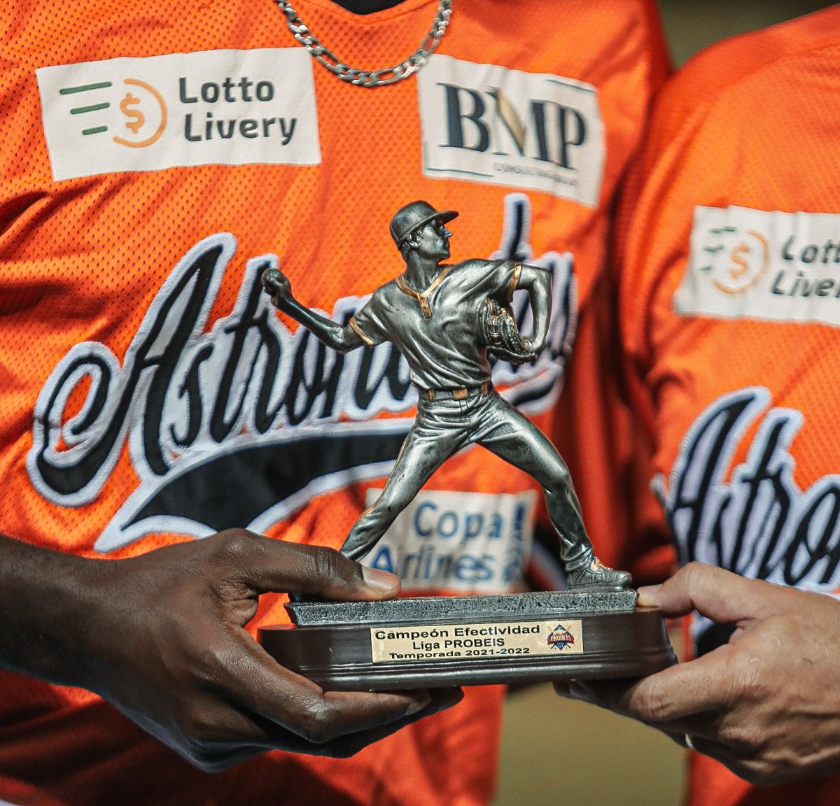 Eduardo Rivera campeón efectividad <a href="/ProbeisOficial/">Probeis Oficial</a> Felicidades Astronauta 👏🏽⚾🔥👨🏽‍🚀