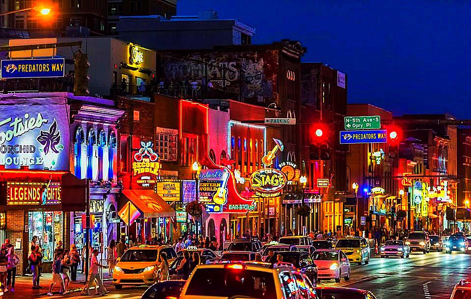 ZacBarrient's tweet photo. On to the next chapter! Proud to call Nashville, TN my new home. Huge thank you to everyone that helped me in the process of picking up and moving across the country… again. Blessed beyond compare with a new city and career. More to come in the future! https://t.co/UdOHdLCy9M