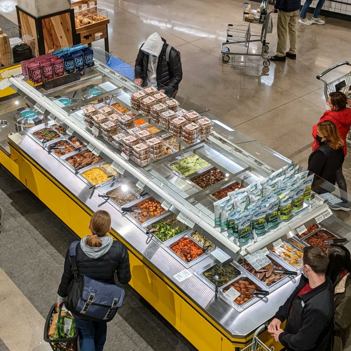 danielroz tweet media