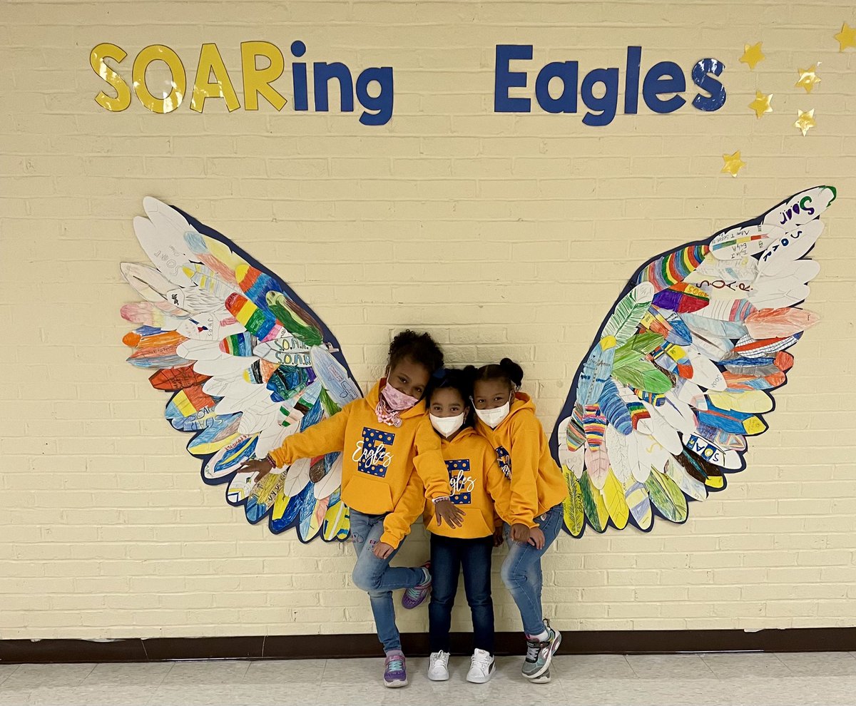Educated110's tweet photo. Their bond is everything! Eagle Cheersleaders💙💛 https://t.co/NkmWtXs17s