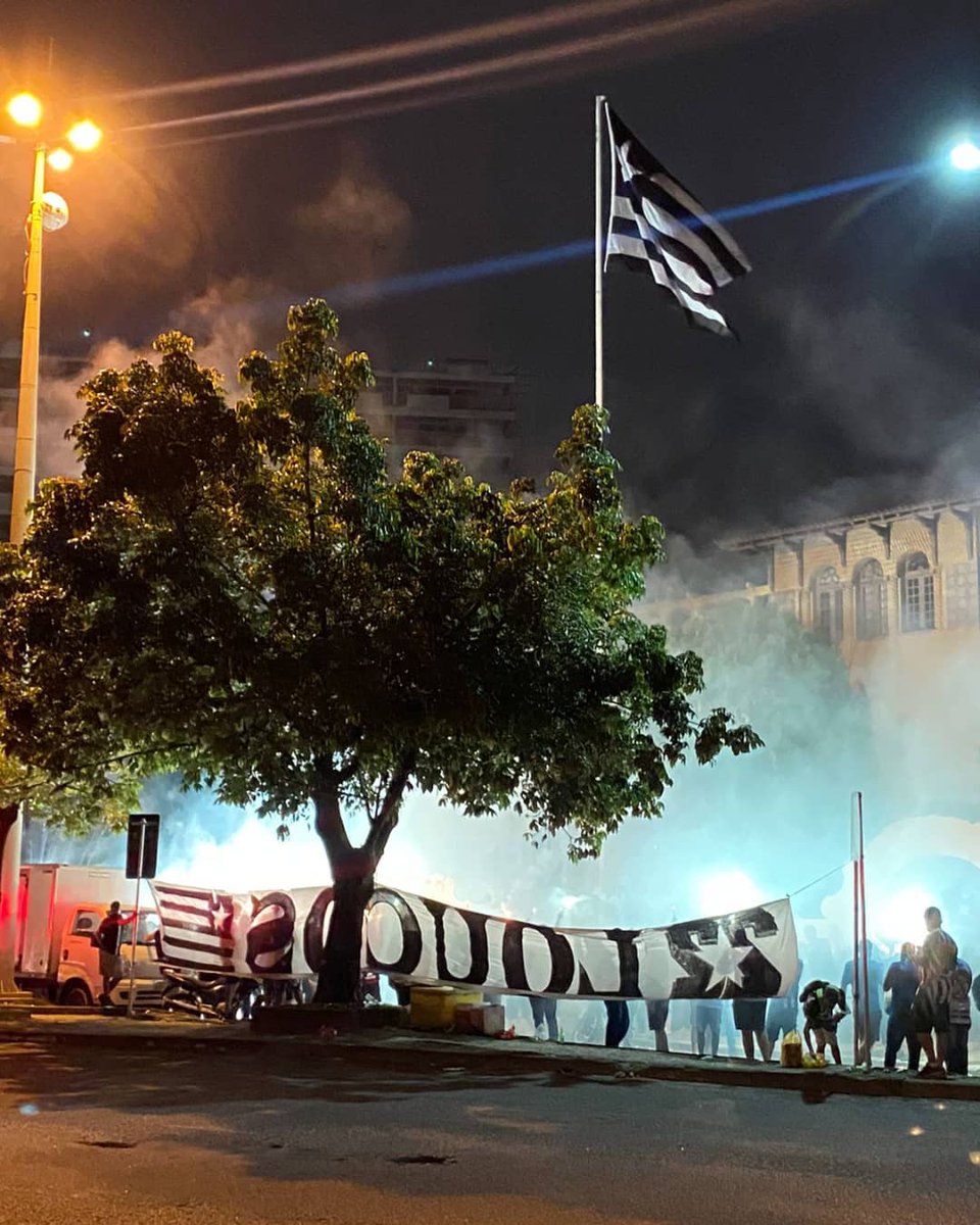 LoucosBotafogo's tweet photo. Mais alguns registros da festa de ontem. 

#22 https://t.co/ofw0chHquU
