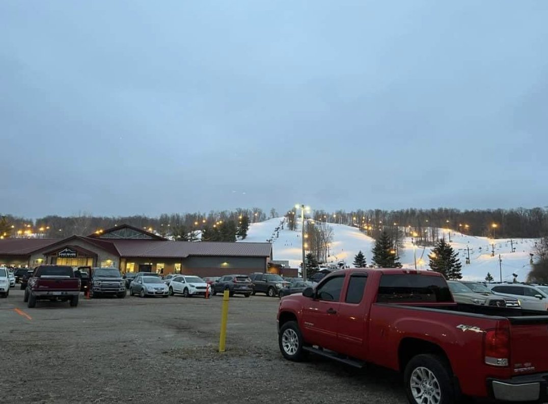 CardinalTrans's tweet photo. Calling all Ski Clubs. Let's hit the slopes together.
Call Cardinal today to book your trip. 🏂⛷️
#ski #skiclub #travel #cardinaltrans #Ohio #Cardinal https://t.co/q9208Pe1YL