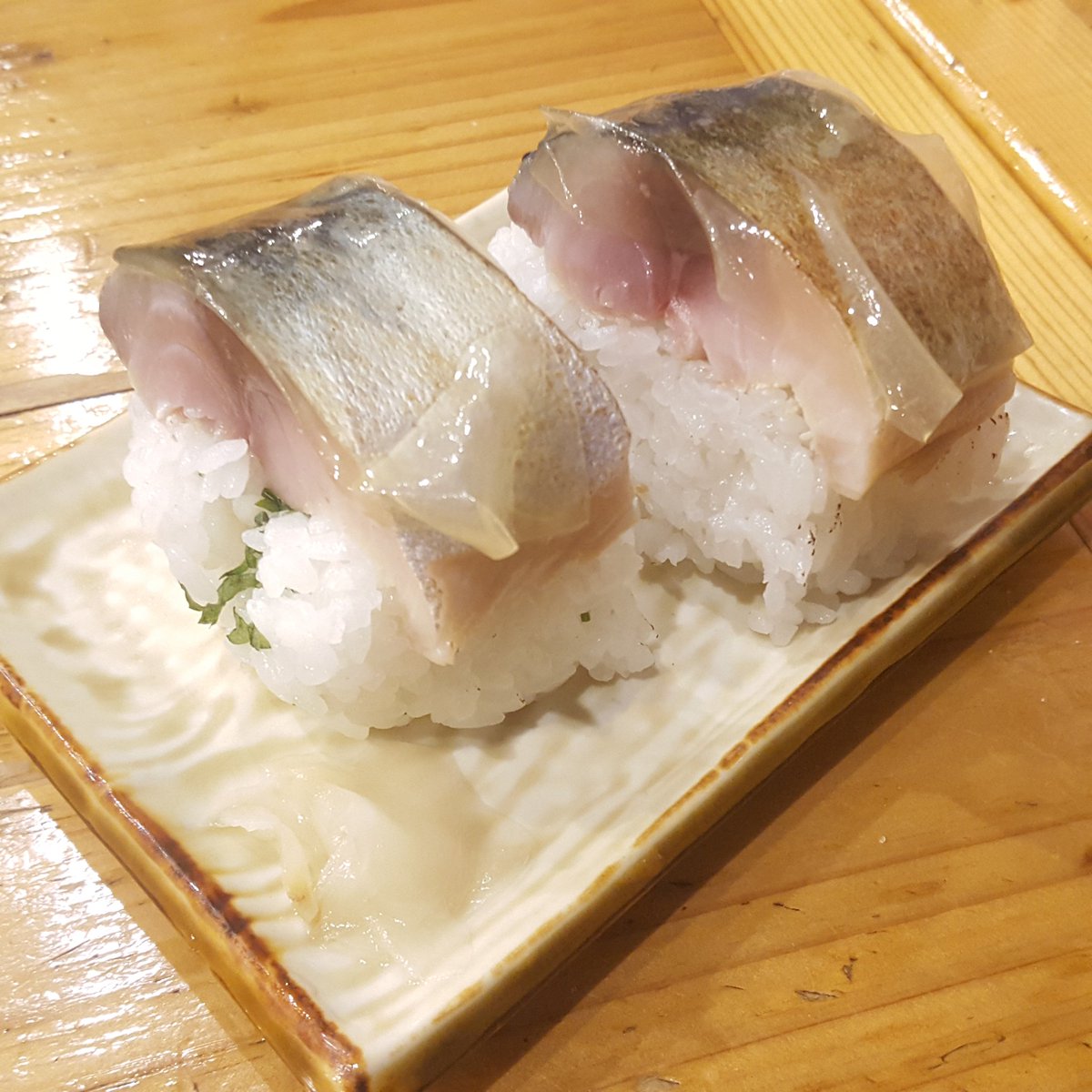 とある居酒屋のトロ鯖棒寿司♪ めちゃくちゃ肉厚で激旨でした✨