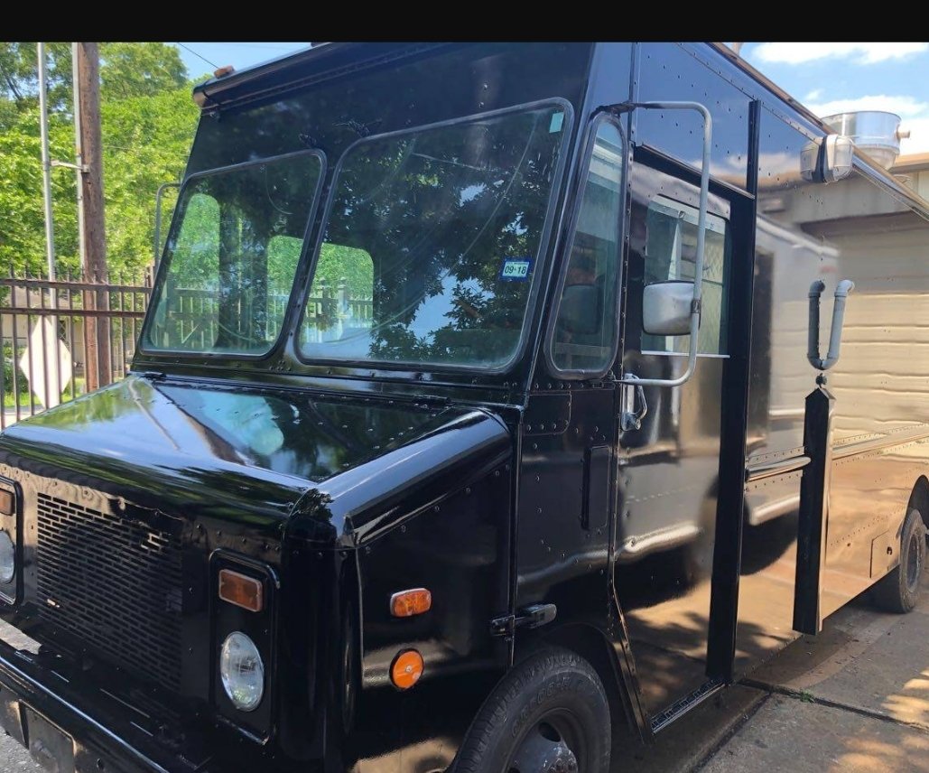 The Traveling Carrot Vegan Food Truck tweet media