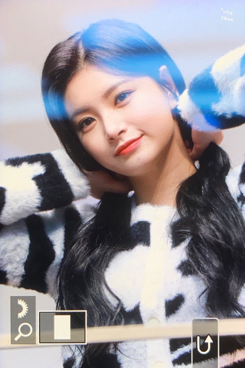 Altair1229's tweet image. 220115 팬싸 프리뷰 

#이런 #왕이런 #王怡人 #YIREN
#EVERGLOW #에버글로우