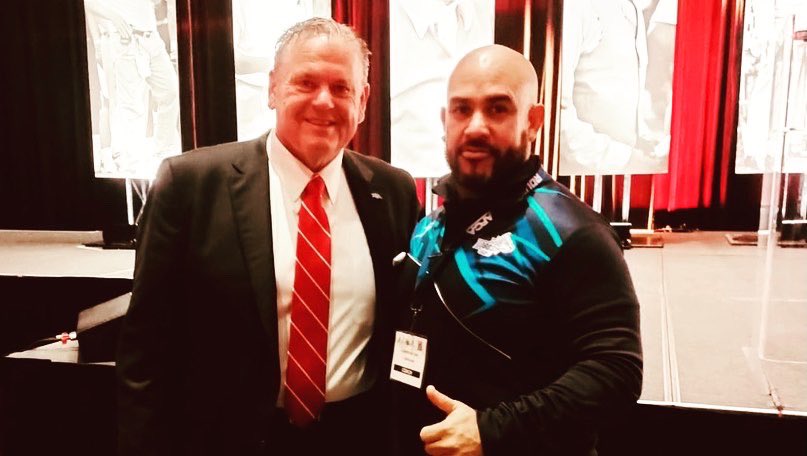 CoachADeLeon's tweet photo. Coach SamPittman de Arkansas en AFCA 2022. https://t.co/FMuoDDoR54