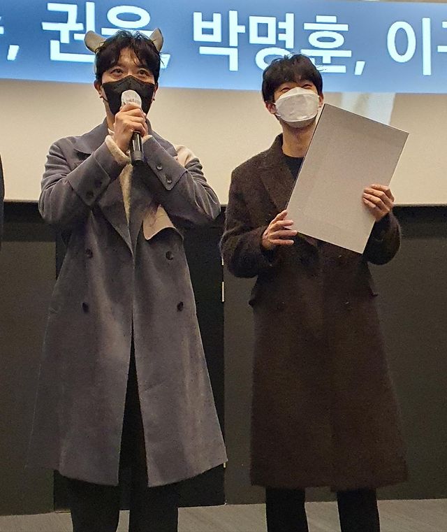 TEAMWOOSHIK's tweet photo. 220115 #ChoiWooShik at #ThePolicemansLineage 2nd week GV

© acemaker https://t.co/tuQzZMmFYc