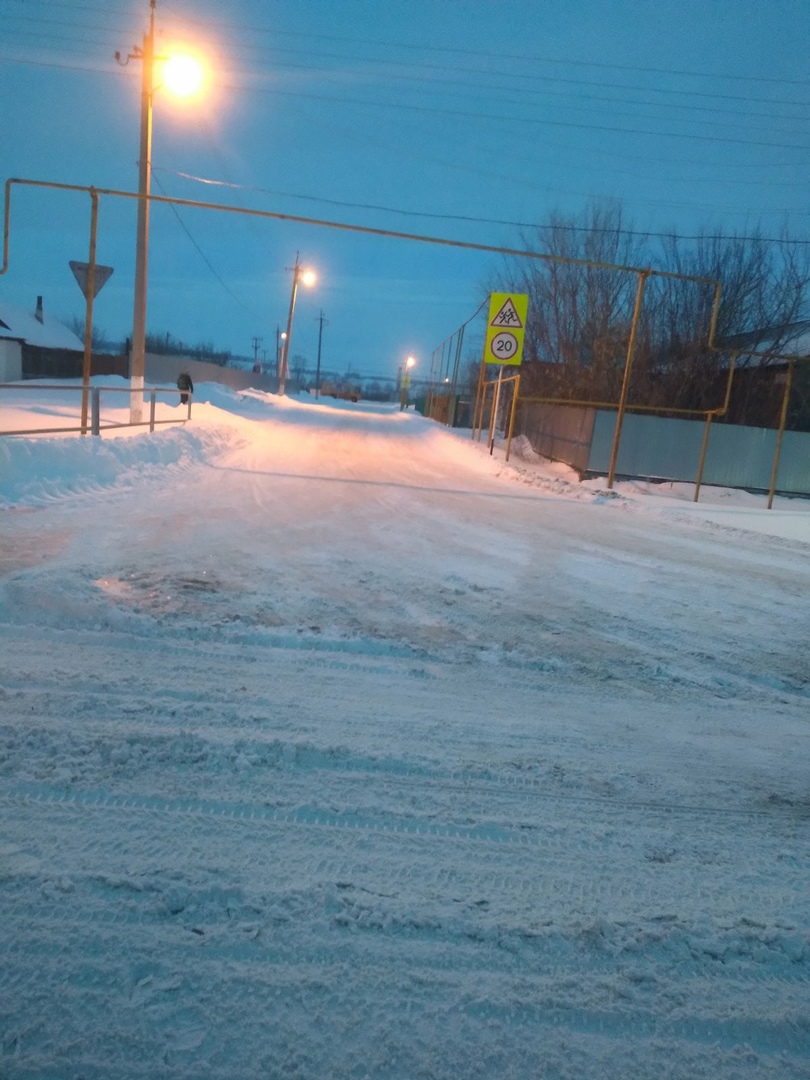 👌😉 время хороших новостей! 🙃😉 Обильный снег не застал нас врасплох!
В Спиридоновке полным ходом идет расчистка дорог от снега ❄🚜  все службы работают