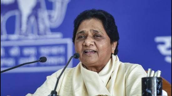 National president of #BSP <a href="/Mayawati/">Mayawati</a> released first list of candidates on 53 seats for #UttarPradeshElections2022.

#AssemblyElections2022 
#Elections2022 #UPElections2022
#BJP #INC #SP #AIMIM #RLD #SBSP #SamajwadiParty
#NishadParty