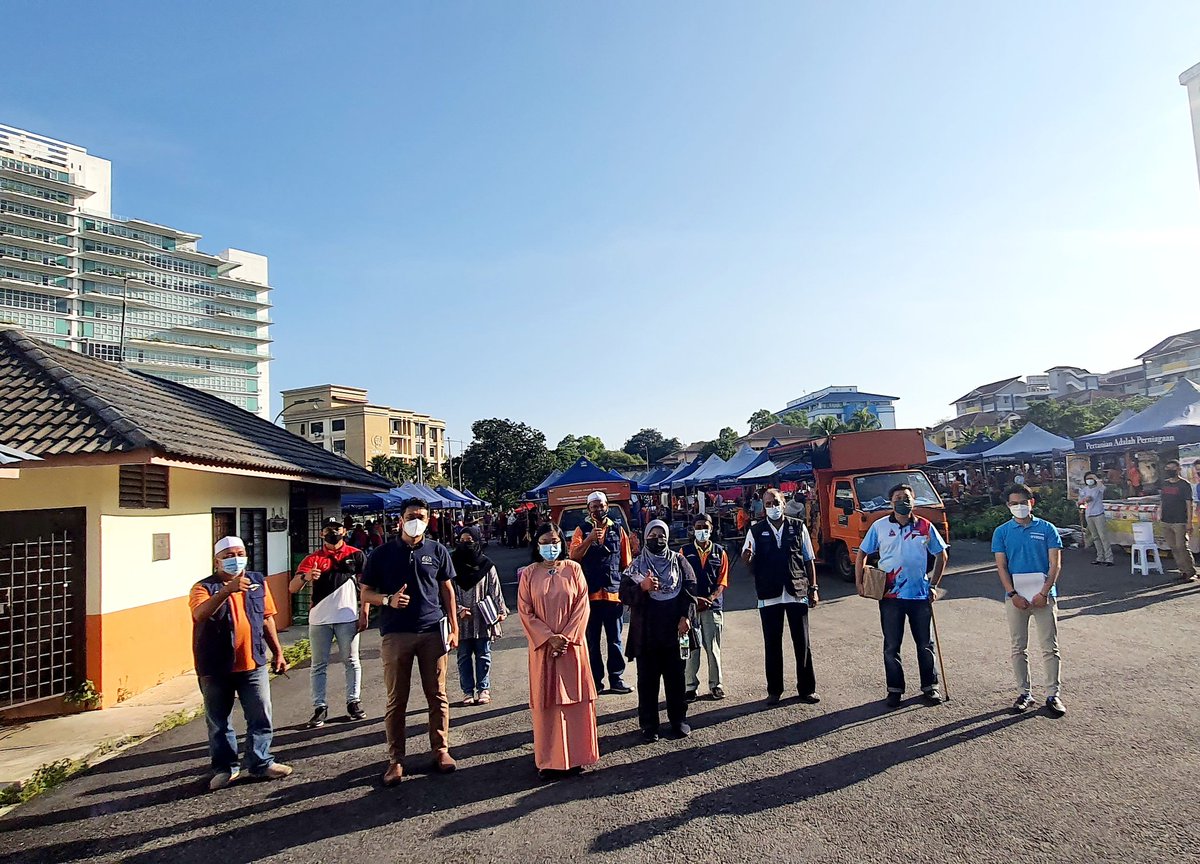 SyuxRahim's tweet photo. Jom semua ke Pasar Tani Kelana Jaya
Setiap Sabtu (7 pagi - 12.30 tgh) https://t.co/tl9vBlfsJl